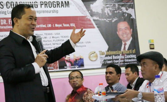 25 tahun merintis karir di dunia pendidikan non formal, kini Coach Fahmi sukses menjadi Coach Bisnis bagi belasan ribu pebisnis